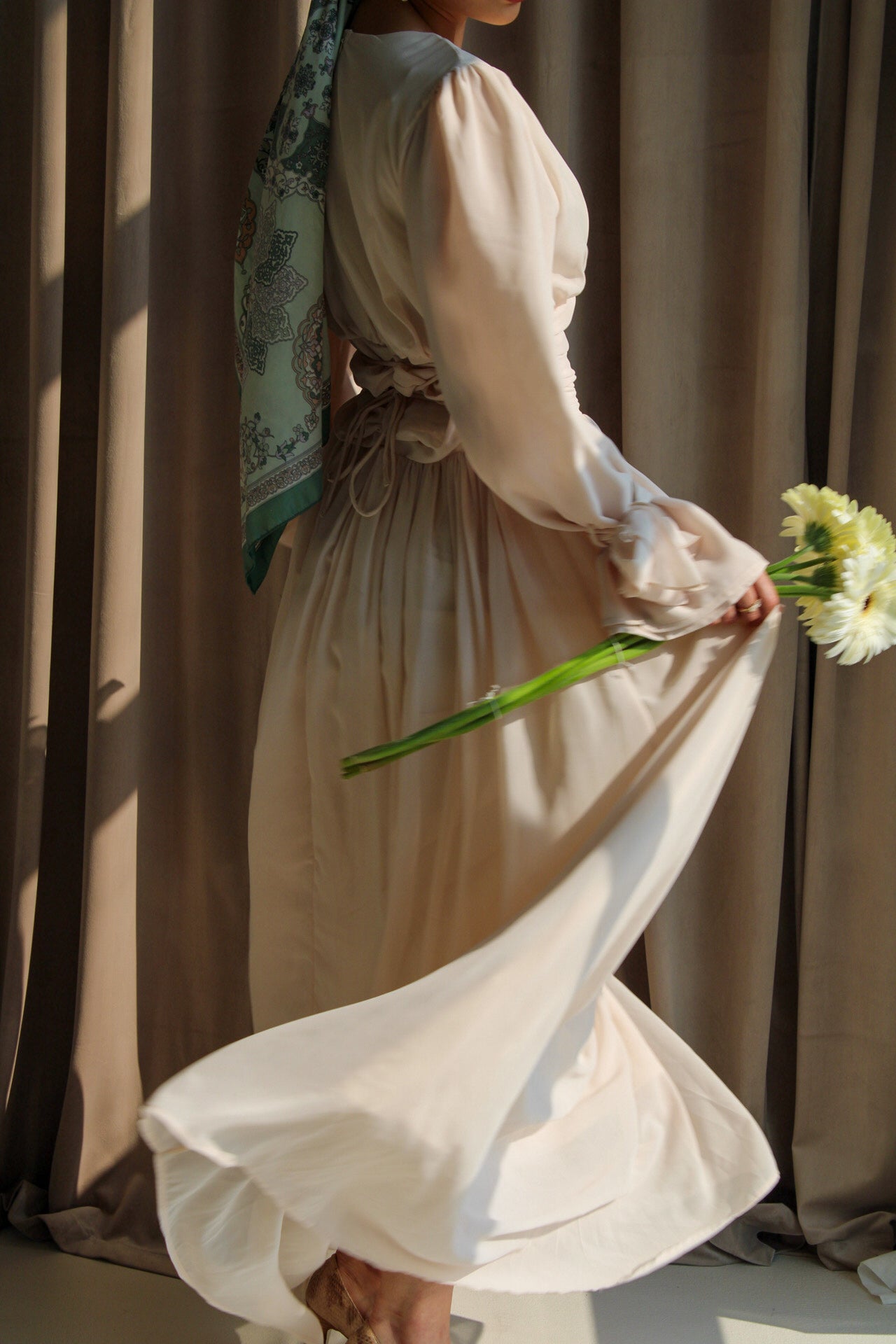 Liyana Dress Cream Pre-order